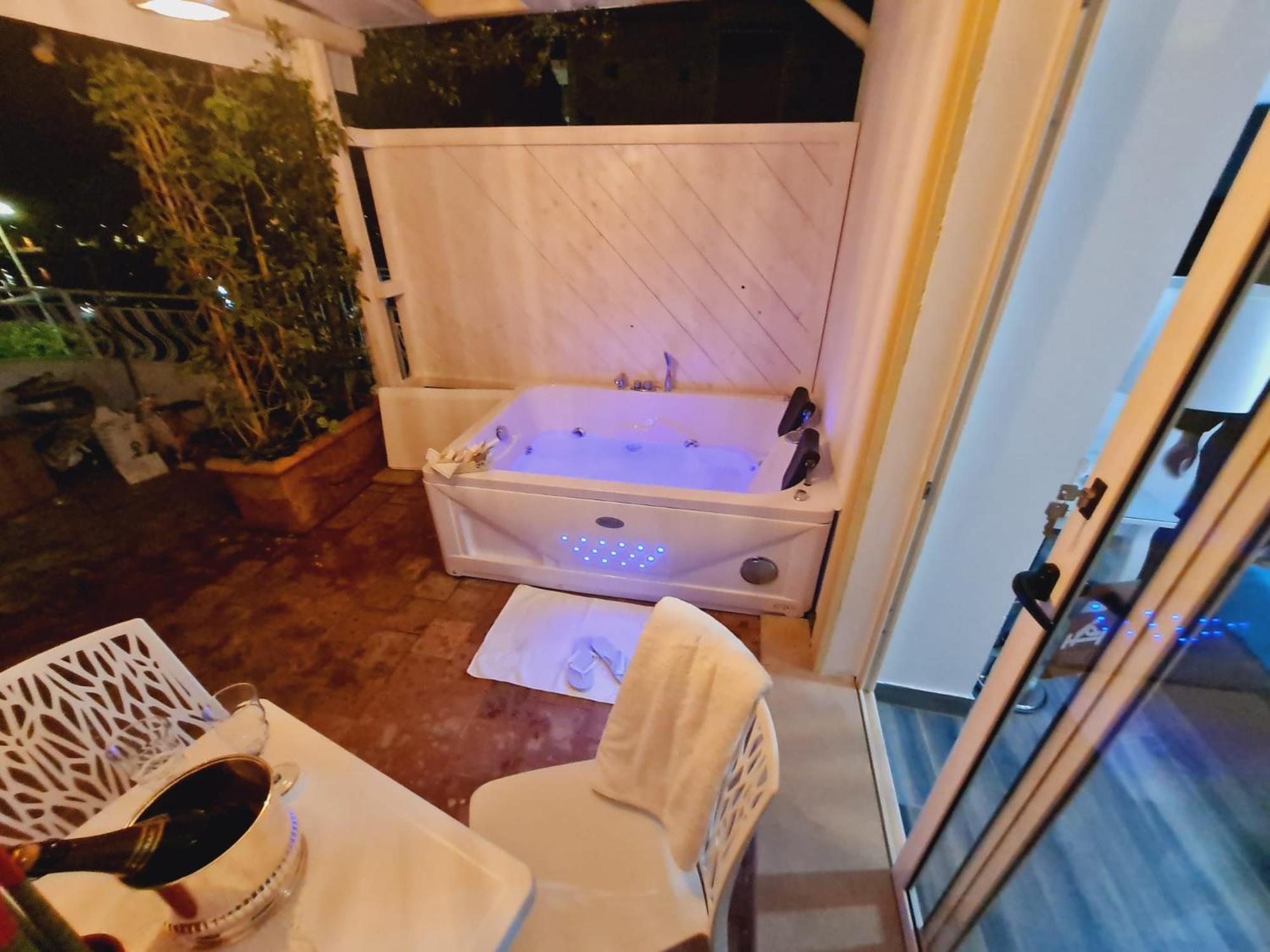 Luxury B&B Suite Jacuzzi Villa Filomena Marina di Camerota Eksteriør billede